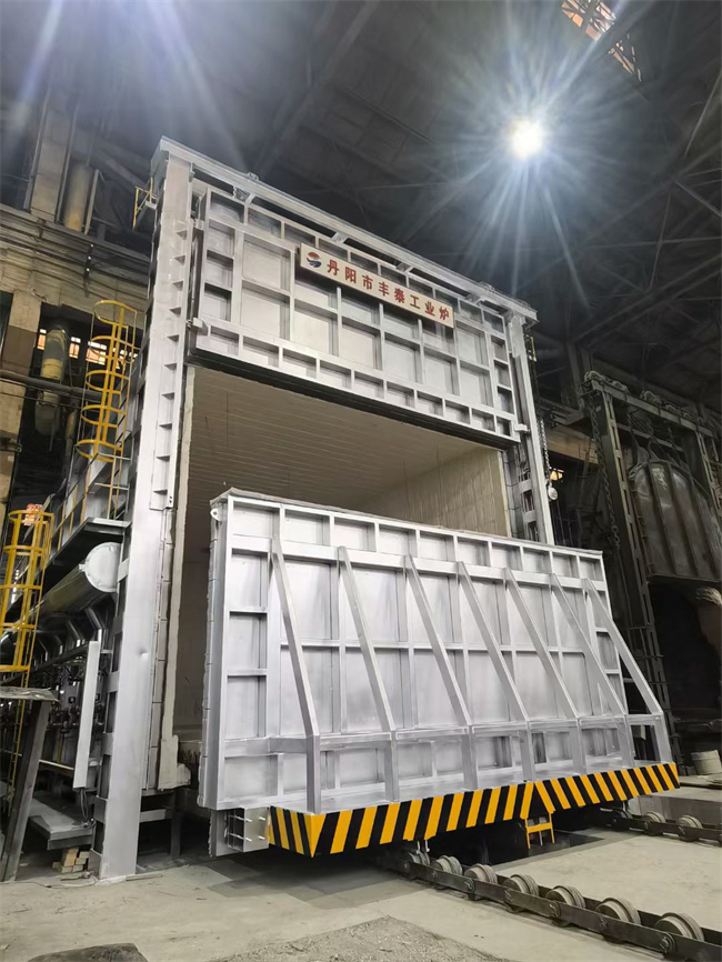 燃?xì)馀_(tái)車式熱處理爐